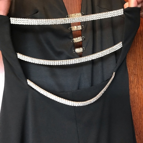 Black evening gown- worn once, perfect condition. - Picture 6 of 6
